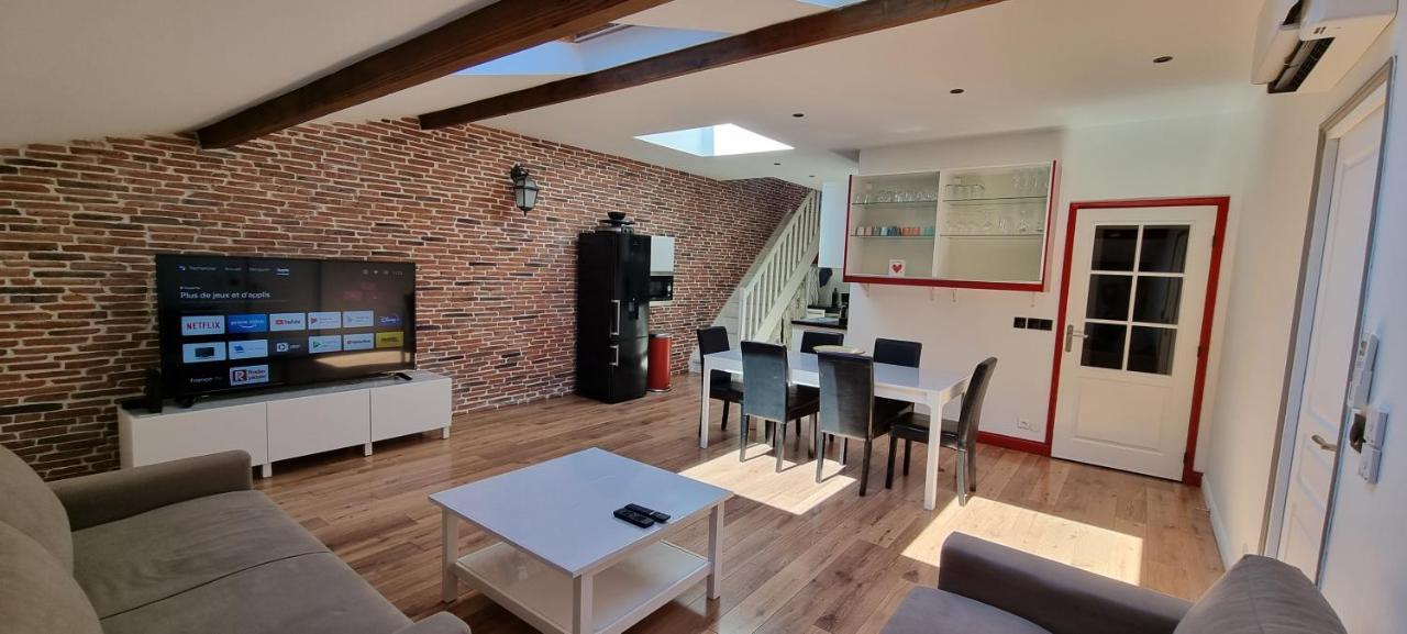 Loft 80m2 en plein cœur de la vieille ville 3 étoiles Tolón Exterior foto