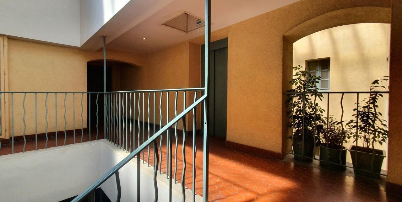 Loft 80m2 en plein cœur de la vieille ville 3 étoiles Tolón Exterior foto