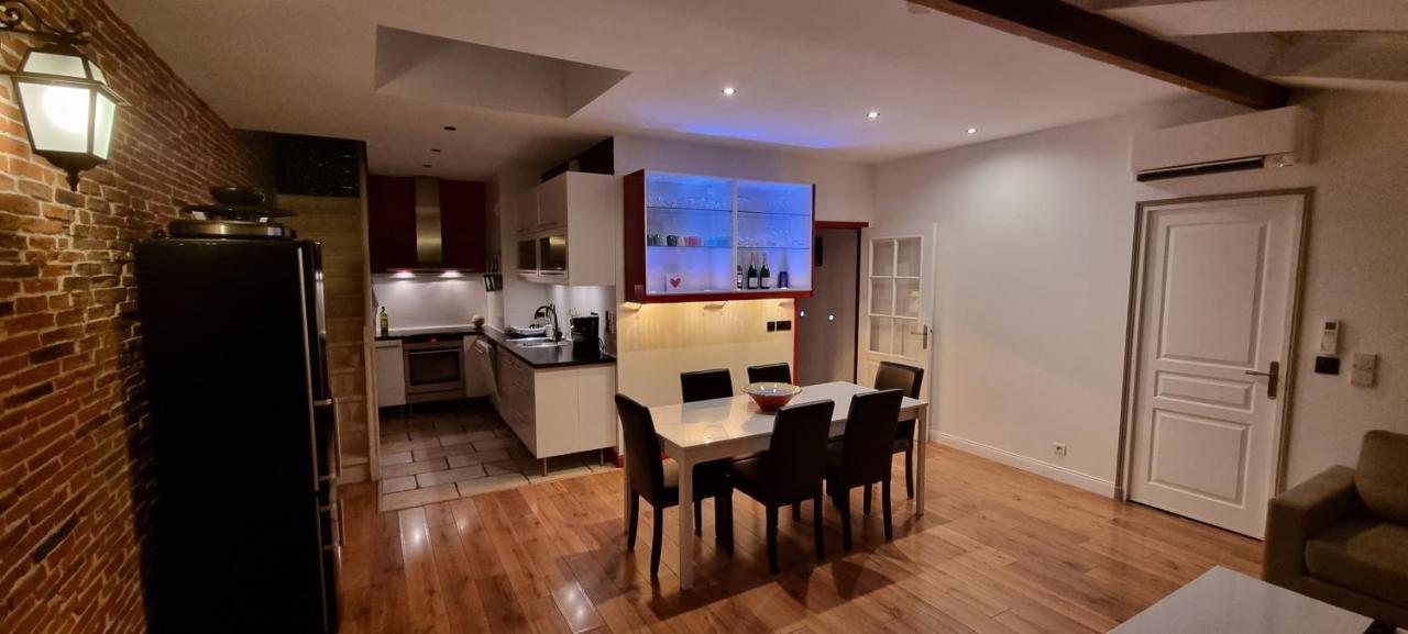 Loft 80m2 en plein cœur de la vieille ville 3 étoiles Tolón Exterior foto